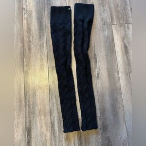 Ivivia leg warmers in EUC